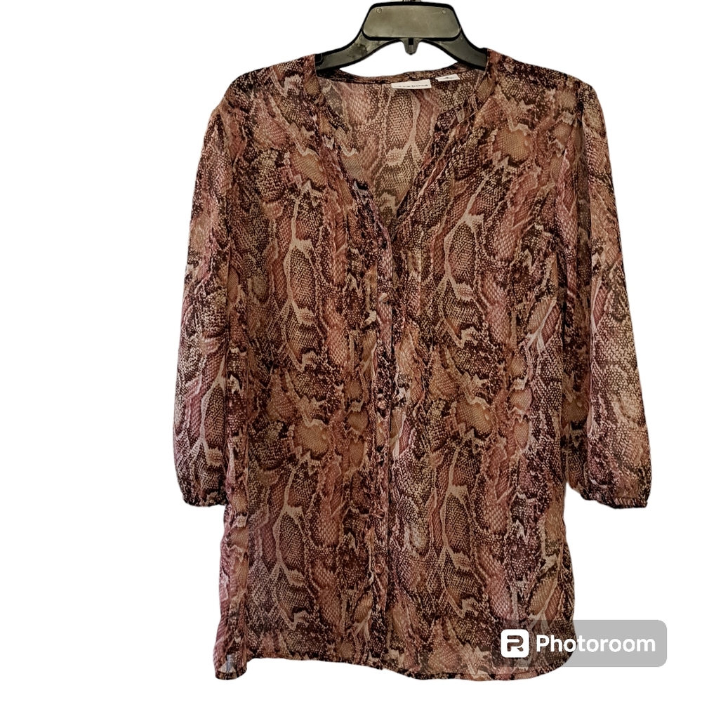 Liz Claiborne blouse animal print button down contemporary size M
